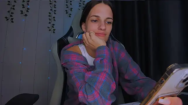 KarlaSim live cam on StripChat