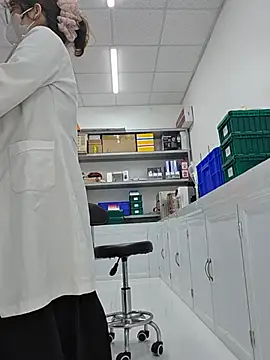 HinaLovely live sex cam