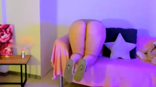 nikole_kitt live sex cam