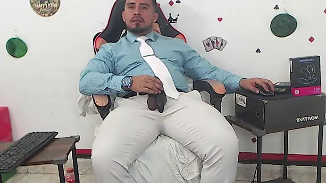 KalethBigDick live sex cam