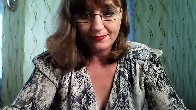 Alisaprice077 live cam on StripChat