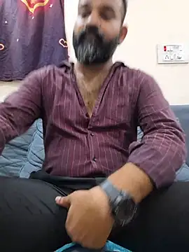 Fun_Guuy live cam on StripChat