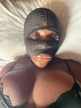Kendra-rose live cam on StripChat