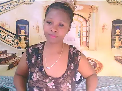 EbonyFlirtyFox live cam on StripChat