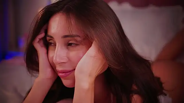 ElsaYoung live sex cam
