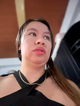 Emiily_lee live cam on StripChat