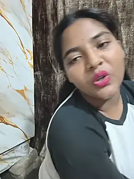 Baby_Myraaa live cam on StripChat