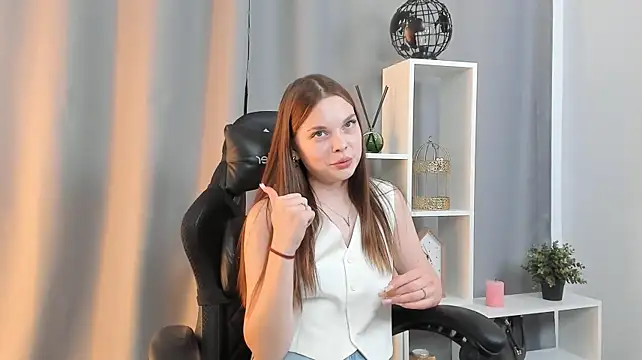 YukPoirrier live cam on StripChat