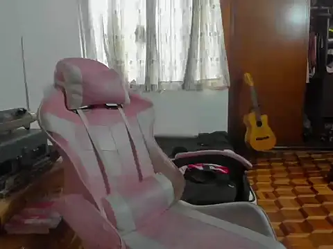 Meilyn_ live cam on StripChat