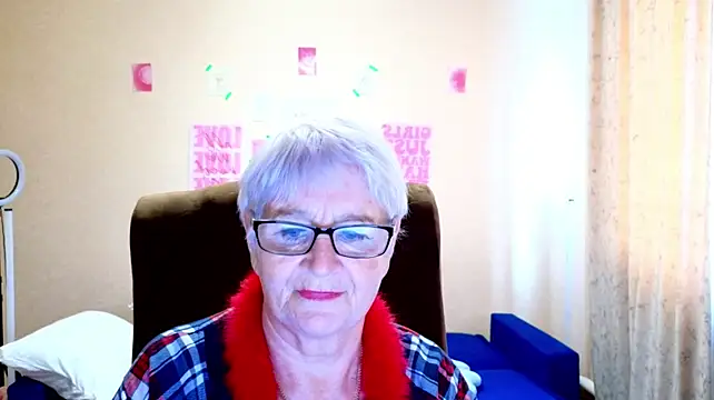 Sandra_Snowflake live cam on StripChat