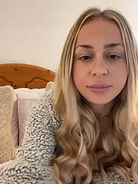 ThatGirl_NextDoor live cam on StripChat