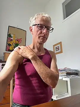 SexyLeon8 live cam on StripChat