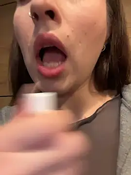Holly_Play