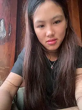 hoa_mai live cam on StripChat