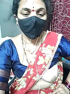 Leela_555 live cam on StripChat