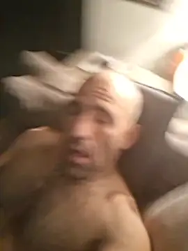 fitguy4u live cam on StripChat