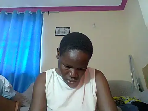 Blacksexyqueen24 live cam on StripChat