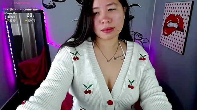 BabyAkemi live cam on StripChat