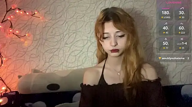 ClareTwiet live cam on StripChat