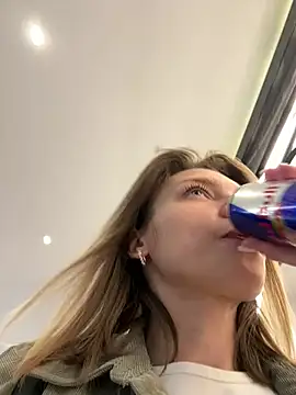 ValenciaShock live cam on StripChat