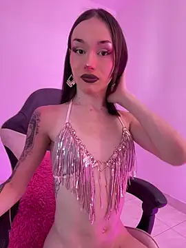 Baby_luxury live cam on StripChat