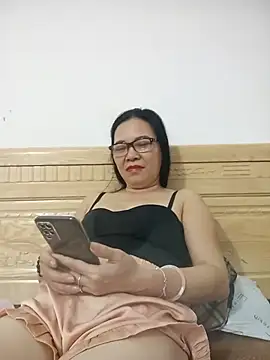 Nuna_689 live cam on StripChat