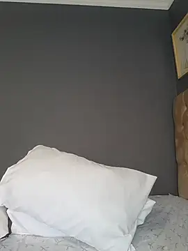 SWEETDOLLY29XX live sex cam