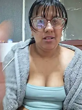 ZaidaWet live cam on StripChat