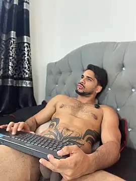Maximiliano_ford live sex cam