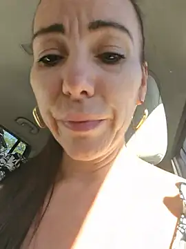 milflovelyxxx live cam on StripChat