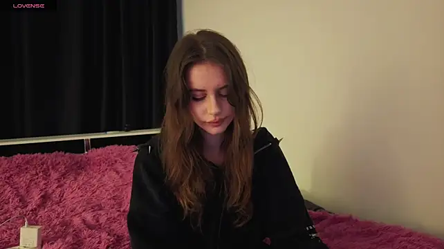 evvaavve live cam on StripChat