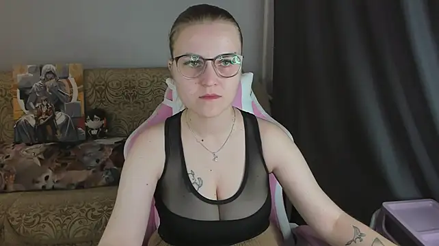 MissBrightShine live cam on StripChat