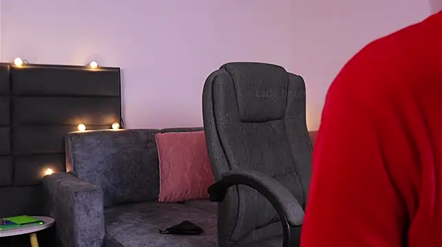kathieandpovcock1 live sex cam