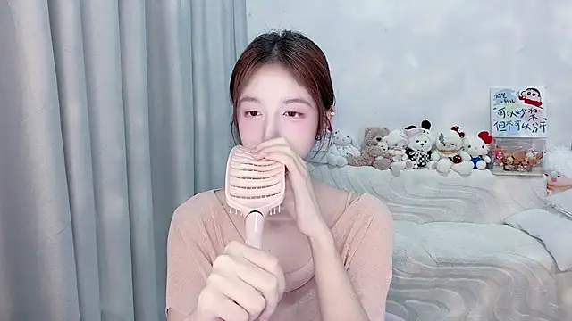lucky-tt live cam on StripChat
