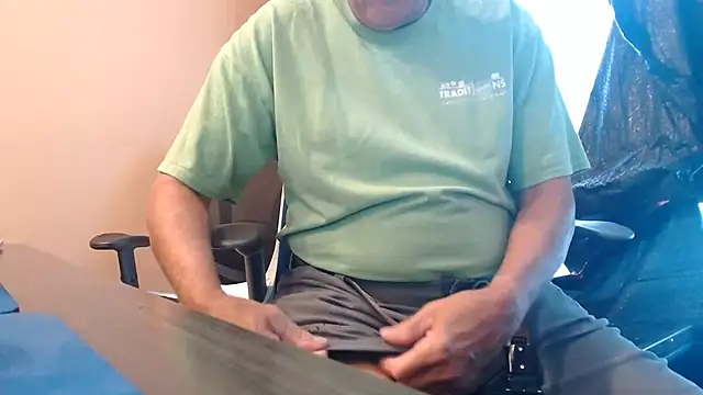 olderandwiser2 live sex cam
