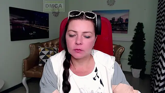 Lily_flower7 live cam on StripChat