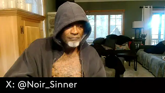 sinnernoir live cam on StripChat