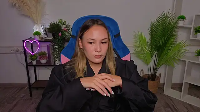 EmilyWright live cam on StripChat