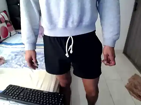 FireHots18 live cam on StripChat