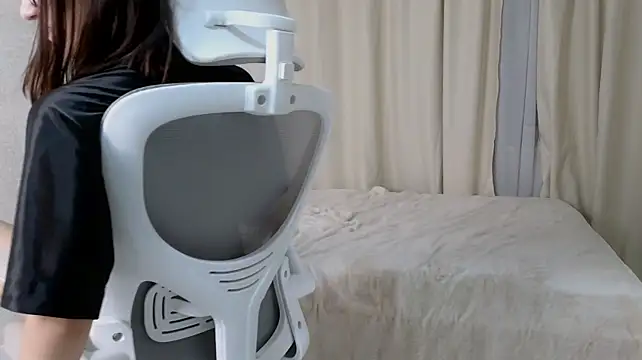 MarlinMollo live cam on StripChat