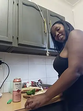 EbonyBabe020 live cam on StripChat
