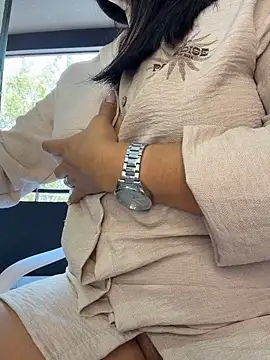 sofia_convers (F milf) - make me feel you in my pussy 🥵🫦