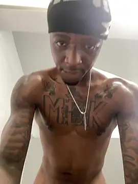 BigDickBrisn live cam on StripChat