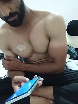 Naughty-Romeo live cam on StripChat