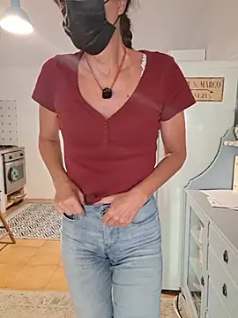Dayana2022 live sex cam
