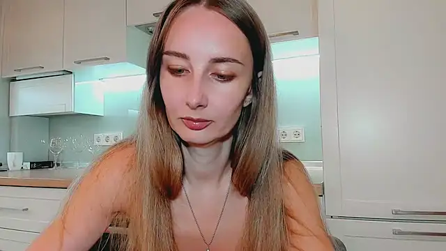 Maiami000 live cam on StripChat