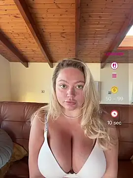 misstitmouseofficial live cam on StripChat