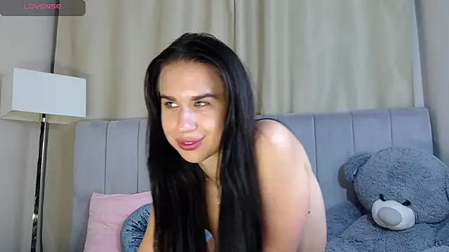 Erikka__ live cam on StripChat