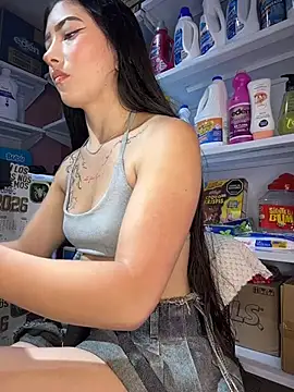 AMBERBUNNY_ live cam on StripChat