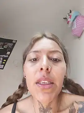 Fuckevita live cam on StripChat
